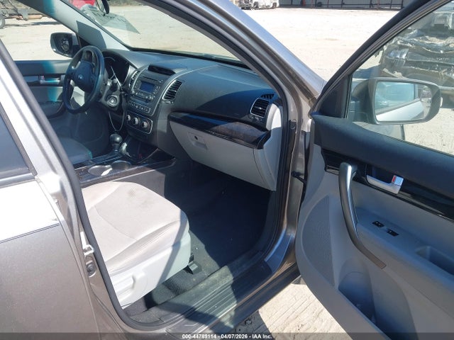 Продаж на аукціоні авто 2015 Kia Sorento Lx, vin: 5XYKT3A61FG660815, номер лоту: 44789114