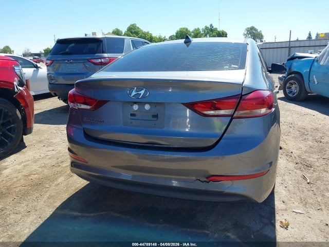 5NPD84LF2JH306882 Hyundai ELANTRA SEL