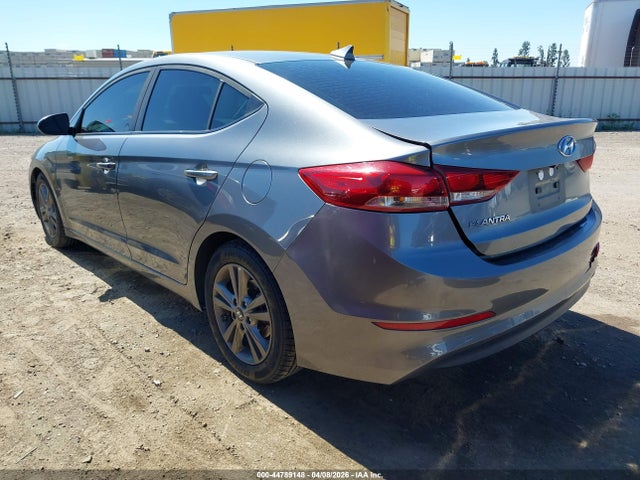 5NPD84LF2JH306882 Hyundai ELANTRA SEL