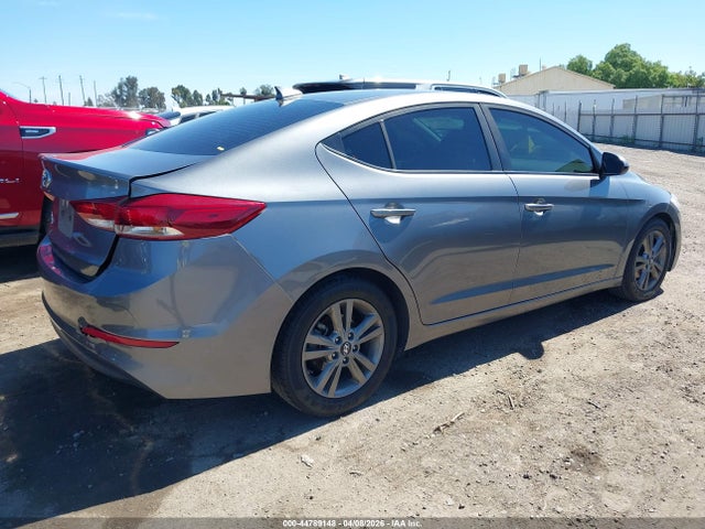 5NPD84LF2JH306882 Hyundai ELANTRA SEL