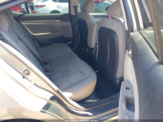 5NPD84LF2JH306882 Hyundai ELANTRA SEL