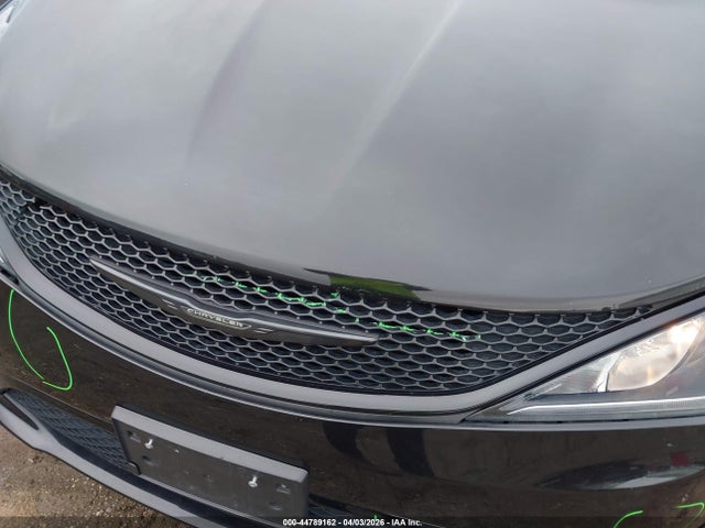 2C4RC1BG1JR350596 Chrysler Pacifica Touring L
