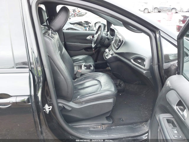 2C4RC1BG1JR350596 Chrysler Pacifica Touring L