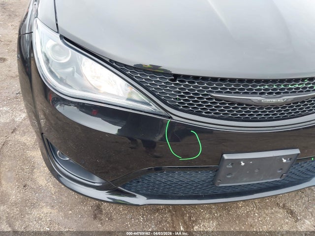 2C4RC1BG1JR350596 Chrysler Pacifica Touring L
