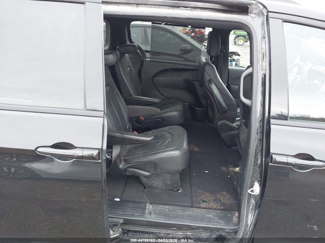 2C4RC1BG1JR350596 Chrysler Pacifica Touring L
