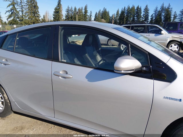 JTDKARFU9J3067426 Toyota Prius Four