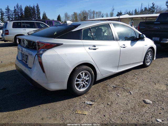 JTDKARFU9J3067426 Toyota Prius Four