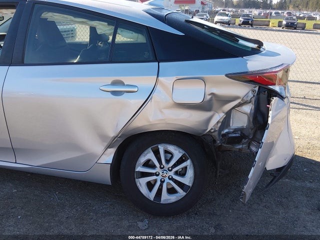 JTDKARFU9J3067426 Toyota Prius Four