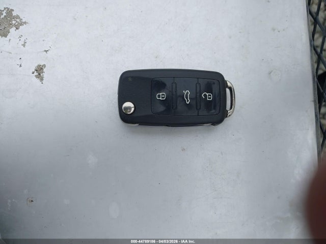 2011 Volkswagen Jetta 2.0l Tdi მანქანა იყიდება აუქციონზე, vin: 3VWLL7AJ5BM127229, აუქციონის ნომერი: 44789186