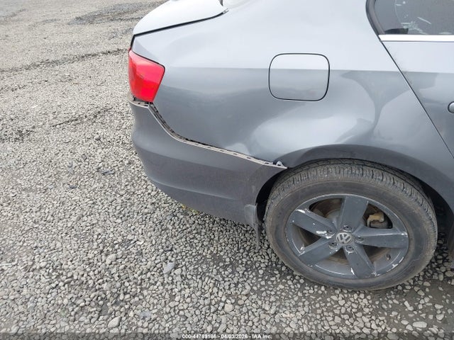 2011 Volkswagen Jetta 2.0l Tdi მანქანა იყიდება აუქციონზე, vin: 3VWLL7AJ5BM127229, აუქციონის ნომერი: 44789186