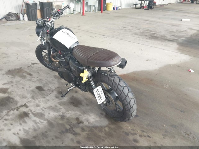 2016 Triumph Motorcycle Street Twin მანქანა იყიდება აუქციონზე, vin: SMTD31GN0GT753019, აუქციონის ნომერი: 44789187