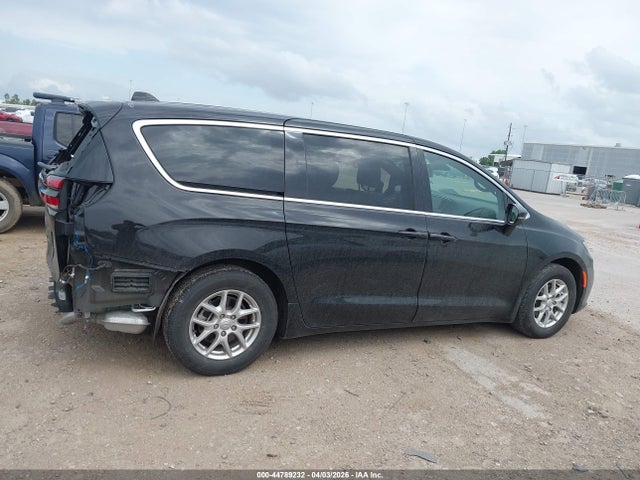 2025 Chrysler Pacifica Select მანქანა იყიდება აუქციონზე, vin: 2C4RC1BG9SR584745, აუქციონის ნომერი: 44789232