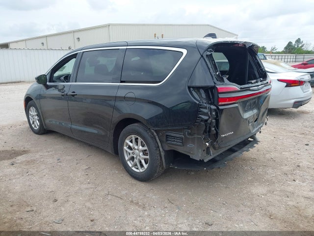 2025 CHRYSLER PACIFICA 2C4RC1BG9SR584745 Photo 2