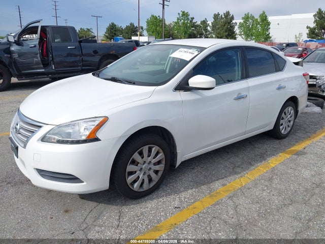 2014 Nissan Sentra S მანქანა იყიდება აუქციონზე, vin: 3N1AB7AP0EY310281, აუქციონის ნომერი: 44789300