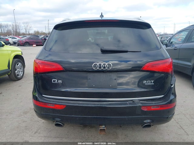 Продажа на аукционе авто 2015 Audi Q5 2.0t Premium, vin: WA1LFAFP5FA113963, номер лота: 44789303