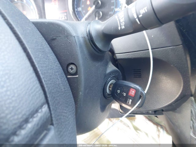 Aukcja sprzedaży 2017 Toyota Corolla Le, vin: 5YFBURHE5HP701765, numer aukcji: 44789307