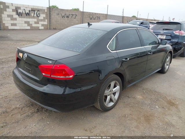 1VWAT7A3XFC103766 Volkswagen Passat 1.8t Limited Edition