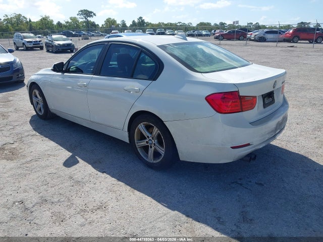 44789363 :رقم المزاد ، WBA3A5G51DNP22060 vin ، 2013 Bmw 328i مزاد بيع