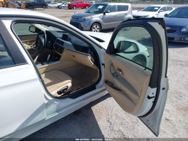 44789363 :رقم المزاد ، WBA3A5G51DNP22060 vin ، 2013 Bmw 328i مزاد بيع