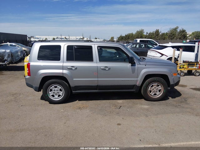 1C4NJPBB5HD103817 Jeep Patriot Sport Fwd