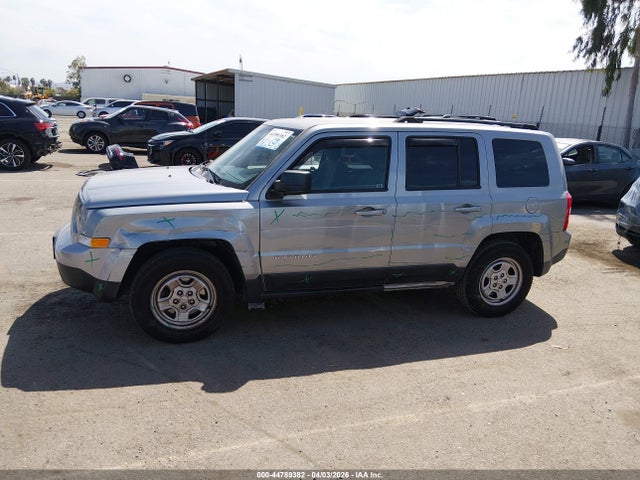 1C4NJPBB5HD103817 Jeep Patriot Sport Fwd