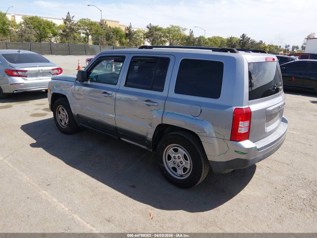 1C4NJPBB5HD103817 Jeep Patriot Sport Fwd