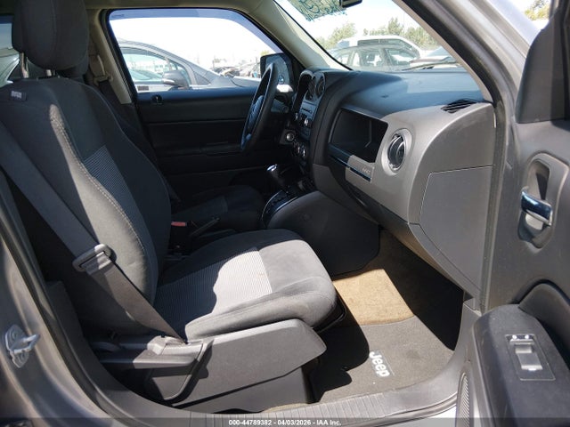 1C4NJPBB5HD103817 Jeep Patriot Sport Fwd