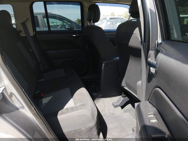1C4NJPBB5HD103817 Jeep Patriot Sport Fwd