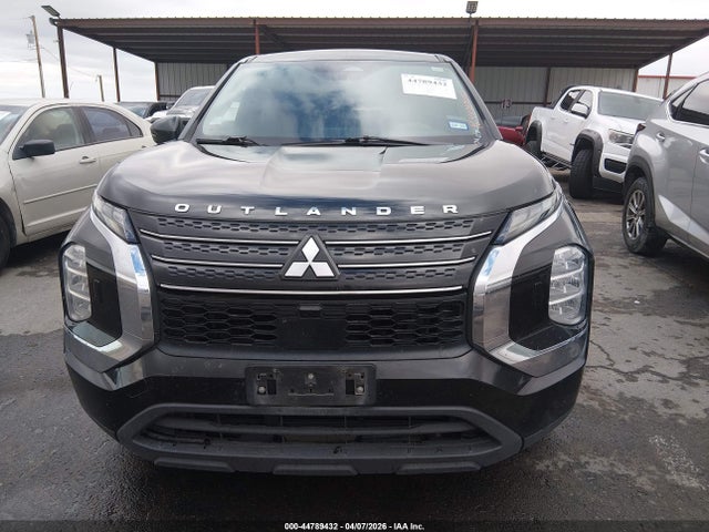 44789432 :رقم المزاد ، JA4J4TA83NZ015541 vin ، 2022 Mitsubishi Outlander Es 2.5 S-awc مزاد بيع