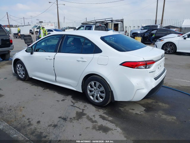 Toyota COROLLA LE 2025 5YFB4MDE4SP351836 Image 3