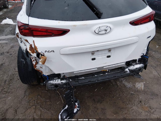 44789511 :رقم المزاد ، KM8K3CAB8NU761999 vin ، 2022 Hyundai Kona Sel مزاد بيع