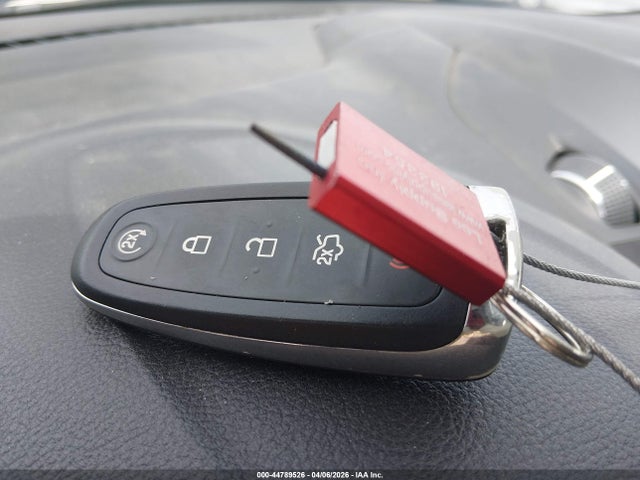 44789526 :رقم المزاد ، 1FMCU9J90FUC55876 vin ، 2015 Ford Escape Titanium مزاد بيع