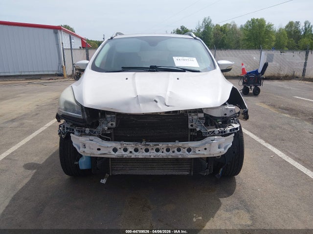 44789526 :رقم المزاد ، 1FMCU9J90FUC55876 vin ، 2015 Ford Escape Titanium مزاد بيع