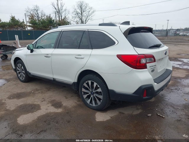 2018 Subaru Outback 3.6r Touring მანქანა იყიდება აუქციონზე, vin: 4S4BSETC5J3240310, აუქციონის ნომერი: 44789528