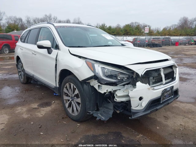 2018 Subaru Outback 3.6r Touring მანქანა იყიდება აუქციონზე, vin: 4S4BSETC5J3240310, აუქციონის ნომერი: 44789528