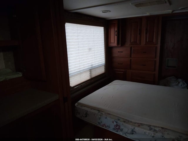 Продаж на аукціоні авто 2004 Freightliner Chassis Coachmen Encore, vin: 4UZAAHDC54CN98641, номер лоту: 44789530