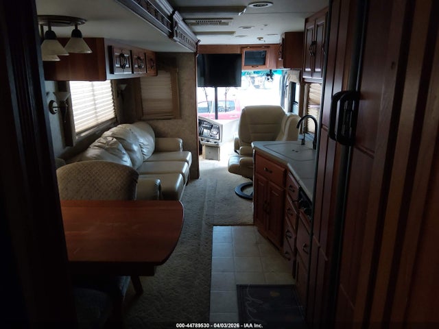 Продаж на аукціоні авто 2004 Freightliner Chassis Coachmen Encore, vin: 4UZAAHDC54CN98641, номер лоту: 44789530