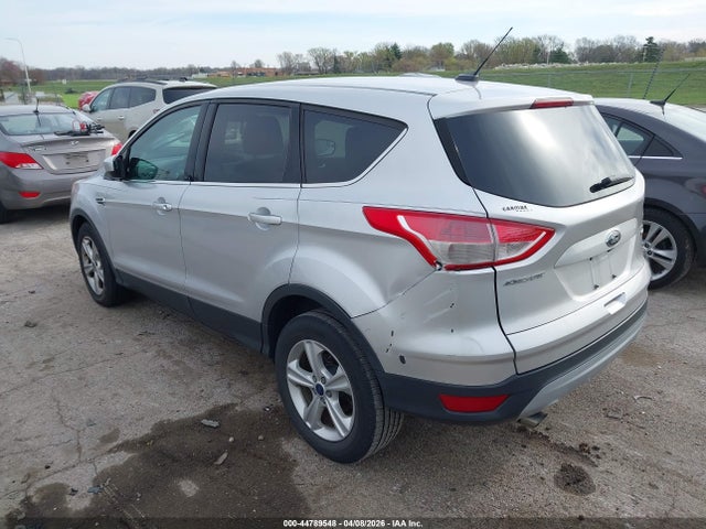 44789548 :رقم المزاد ، 1FMCU9GX9FUB26220 vin ، 2015 Ford Escape Se مزاد بيع
