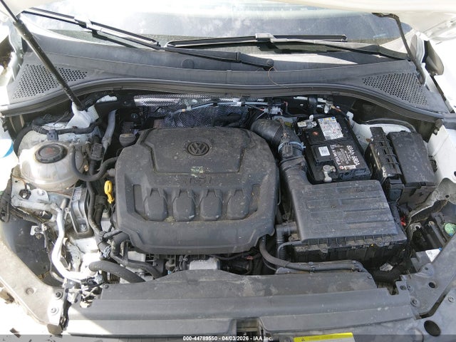 3VV3B7AX1NM075842 Volkswagen Tiguan 2.0t Se