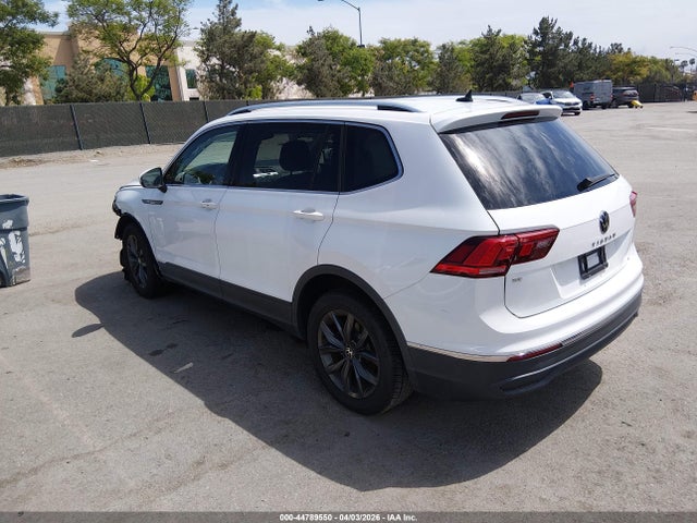 3VV3B7AX1NM075842 Volkswagen Tiguan 2.0t Se