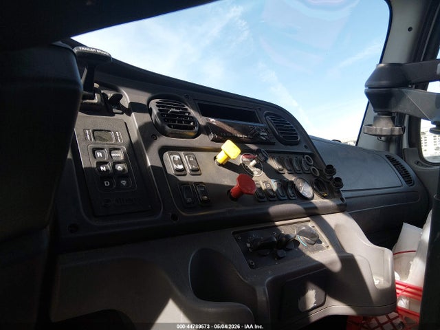Aukcja sprzedaży 2020 Freightliner M2 106, vin: 3AKBCXFE6LDLR7682, numer aukcji: 44789573