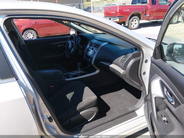 2015 Nissan Altima 2.5 Sv მანქანა იყიდება აუქციონზე, vin: 1N4AL3AP8FC166112, აუქციონის ნომერი: 44789587