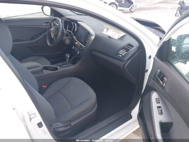 2015 Kia Optima Lx მანქანა იყიდება აუქციონზე, vin: KNAGM4A70F5653829, აუქციონის ნომერი: 44789607