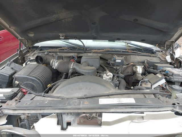 44789638 :رقم المزاد ، 3GKFK16R5XG550501 vin ، 1999 Gmc Suburban 1500 Slt Cmi مزاد بيع