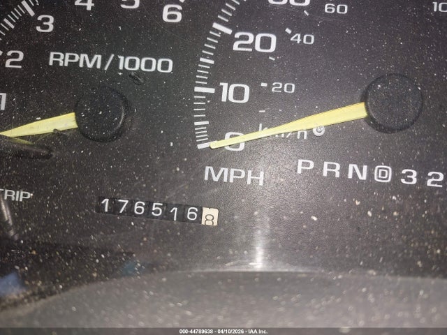 44789638 :رقم المزاد ، 3GKFK16R5XG550501 vin ، 1999 Gmc Suburban 1500 Slt Cmi مزاد بيع