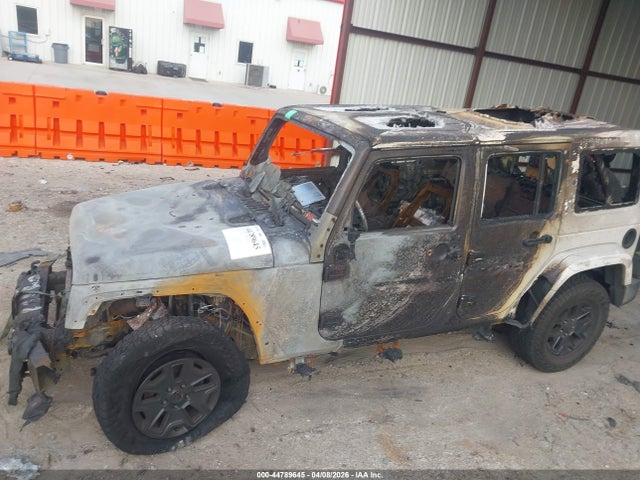 2014 Jeep Wrangler Unlimited Sahara მანქანა იყიდება აუქციონზე, vin: 1C4BJWEG9EL118696, აუქციონის ნომერი: 44789645