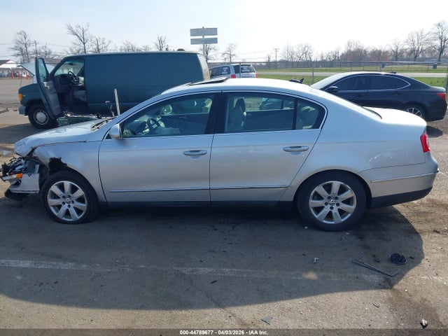 Продажа на аукционе авто 2006 Volkswagen Passat 2.0t, vin: WVWEK93CX6P060345, номер лота: 44789677