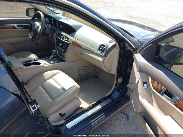 Aukcja sprzedaży 2012 Mercedes-benz C 300 Luxury 4matic/sport 4matic, vin: WDDGF8BBXCR192074, numer aukcji: 44789692