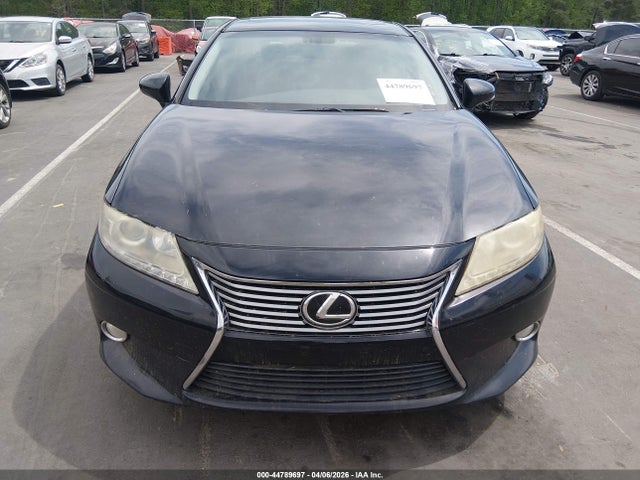 44789697 :رقم المزاد ، JTHBK1GG8D2031095 vin ، 2013 Lexus Es 350 مزاد بيع