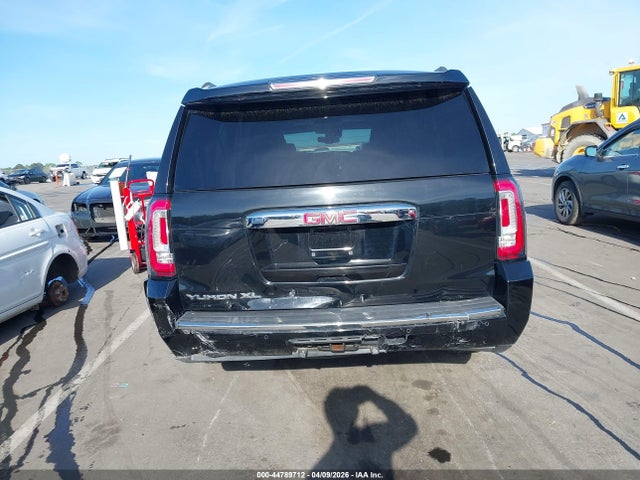Продажа на аукционе авто 2017 Gmc Yukon Xl Denali, vin: 1GKS2HKJXHR181238, номер лота: 44789712